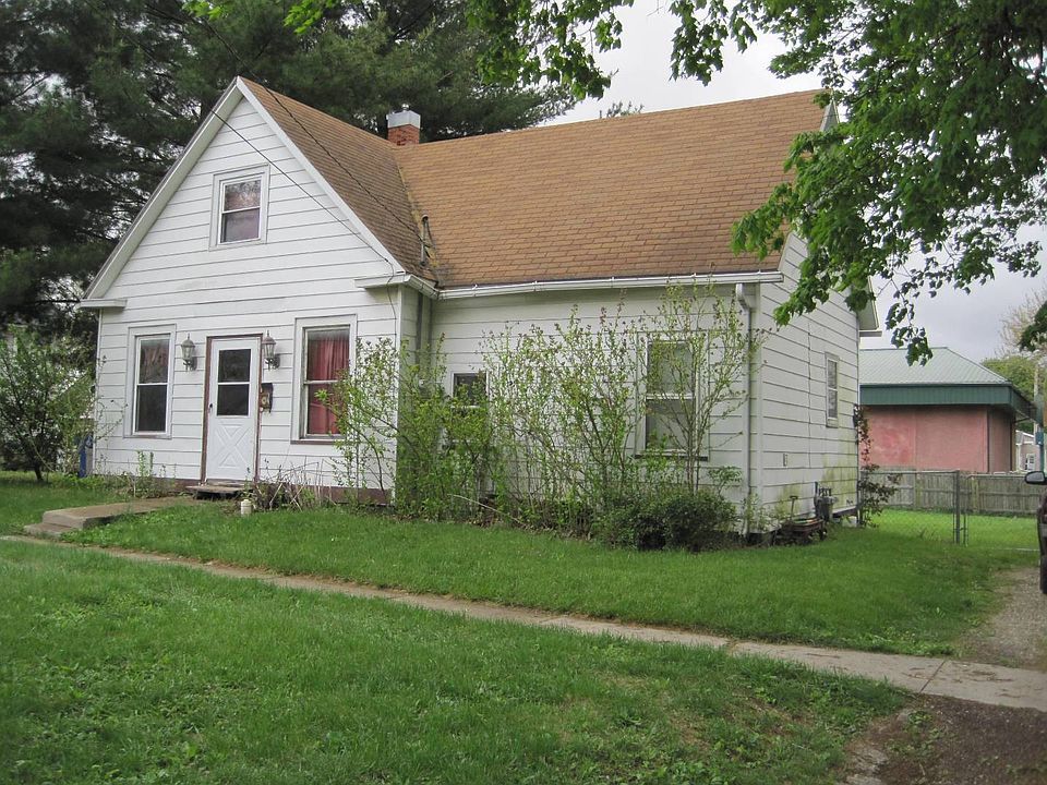 1st image of 516 N 1st St