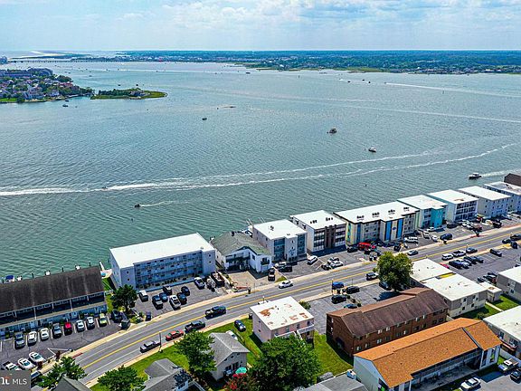 2nd image of 406G Bayshore Dr #G
