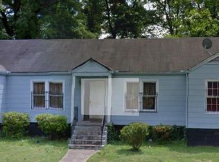 1250 Gus Thornhill Jr Dr, East Pt, GA