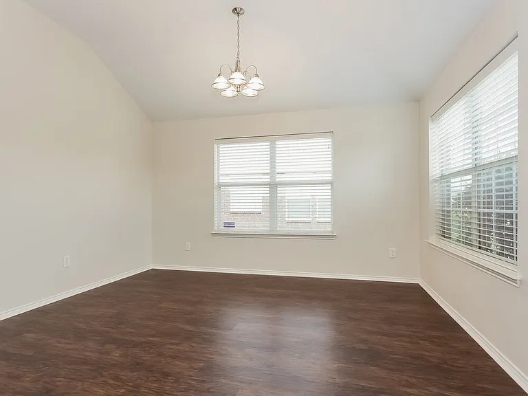 6229 Chalk Hollow Dr — Photo 2