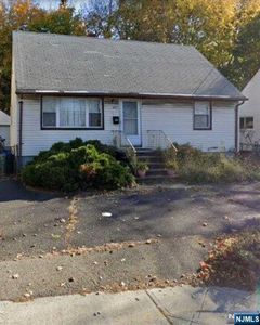 402 Broad Ave, Ridgefield, NJ, 07657