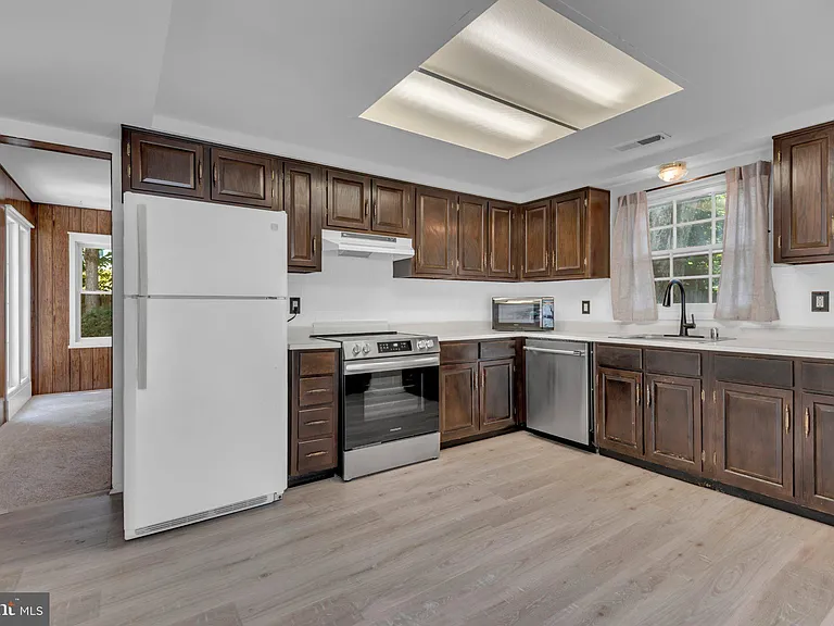 1836 Ralston Pl — Photo 9