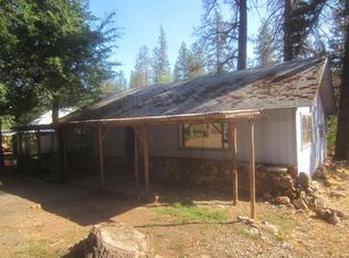 214 Loper Ln, Trail, OR 97541
