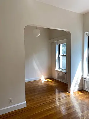 Rented by Georgine Podhorsky, LREB | media 21