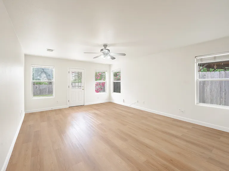 3962 Privet Pl — Photo 14
