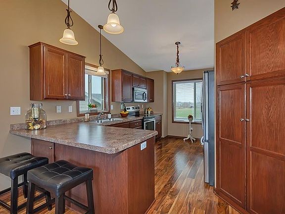 5th image of 1050 Voyageur St #1050