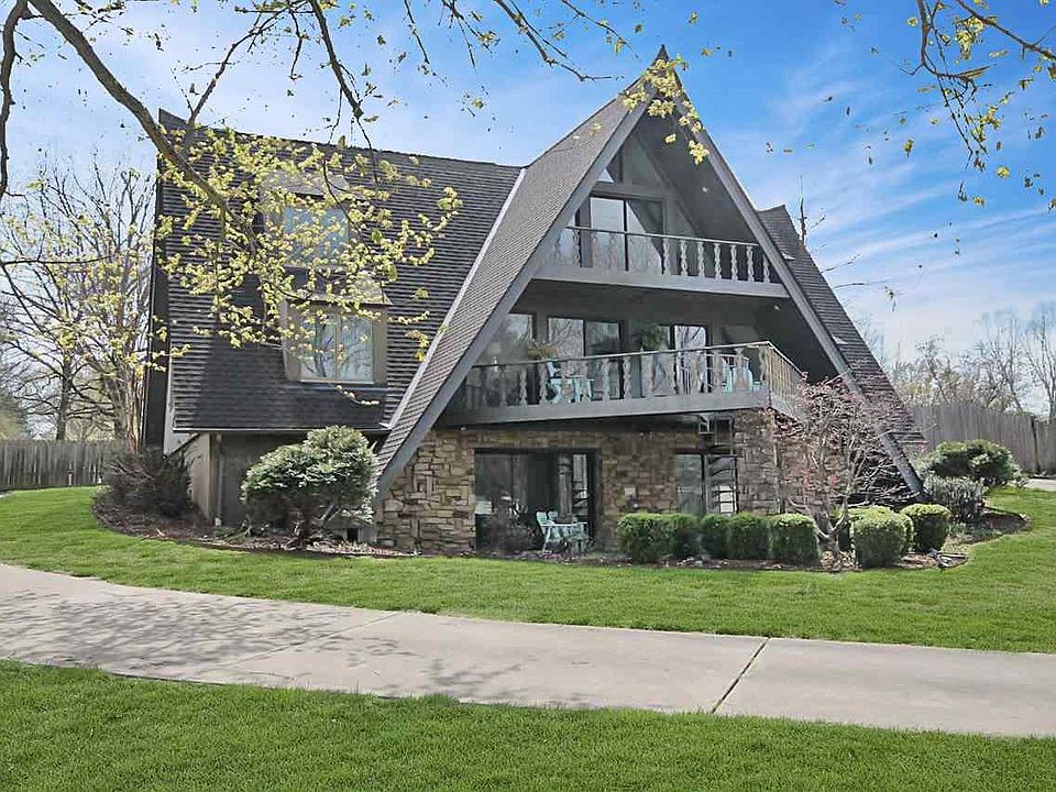 1st image of 2201 Edinborough Dr