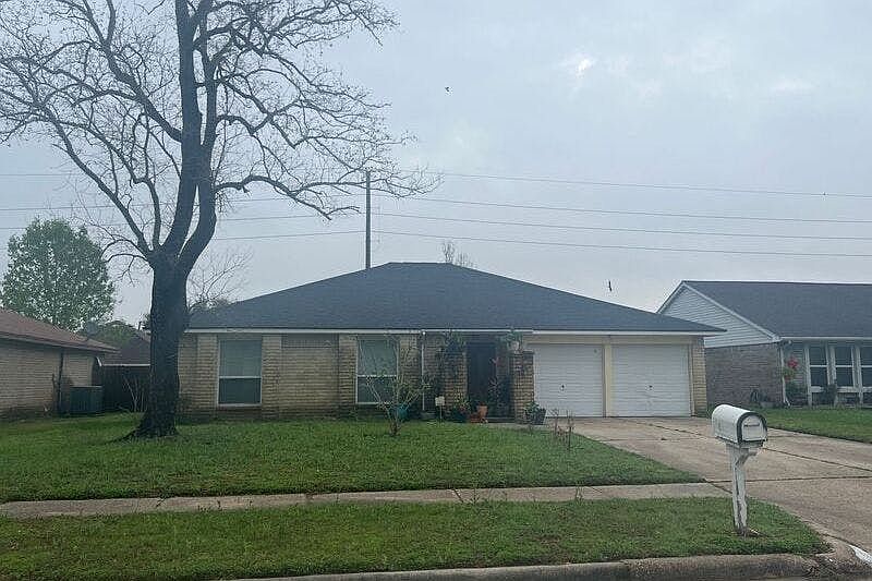 1st image of 20126 Bridgedale Ln