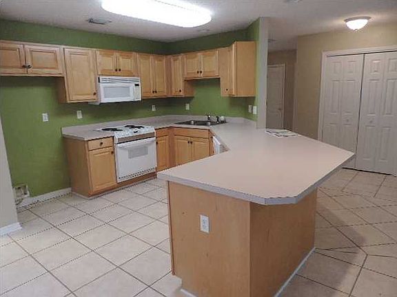 4th image of 1219 Quail Lake Blvd