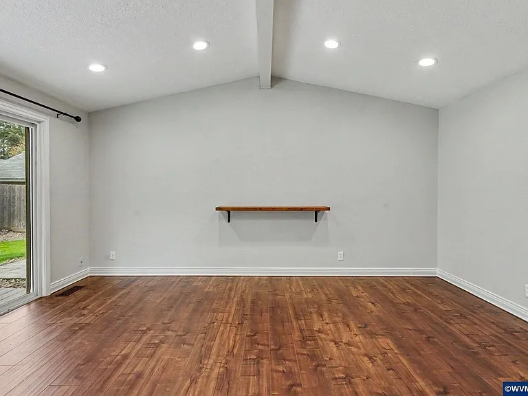 5627 Walnwood Ct SE — Photo 3