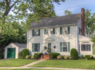 23 Hillcrest Ave, Melrose, MA 02176