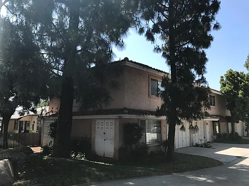 1265 Persimmon Ave #C Photo 1