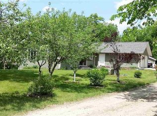 1181 Noble Ave, Floyd, IA 50435