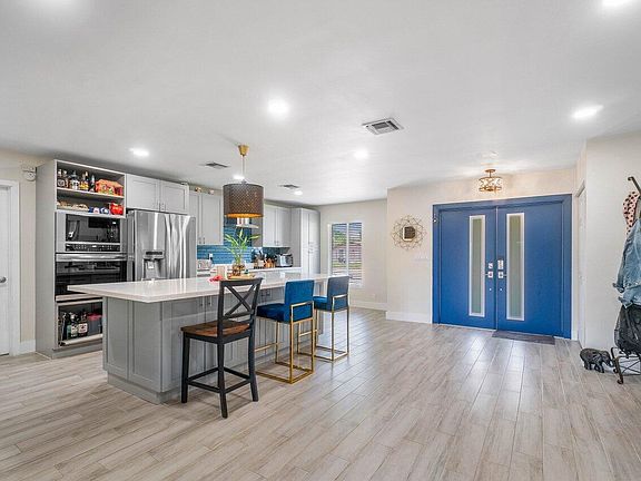 5th image of 6390 Kimberly Boulevard