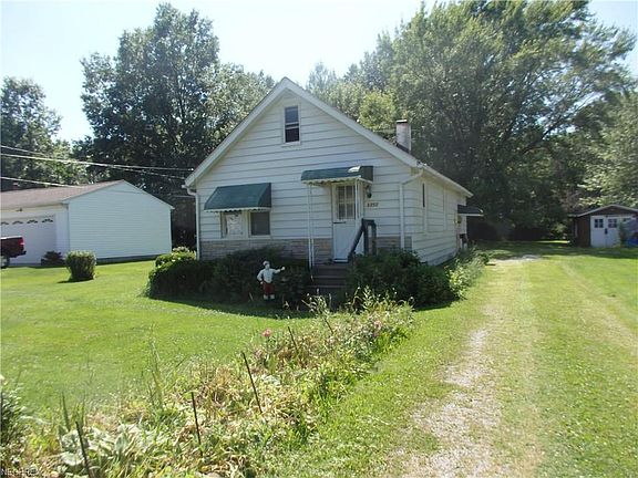 2nd image of 1352 E 340th St