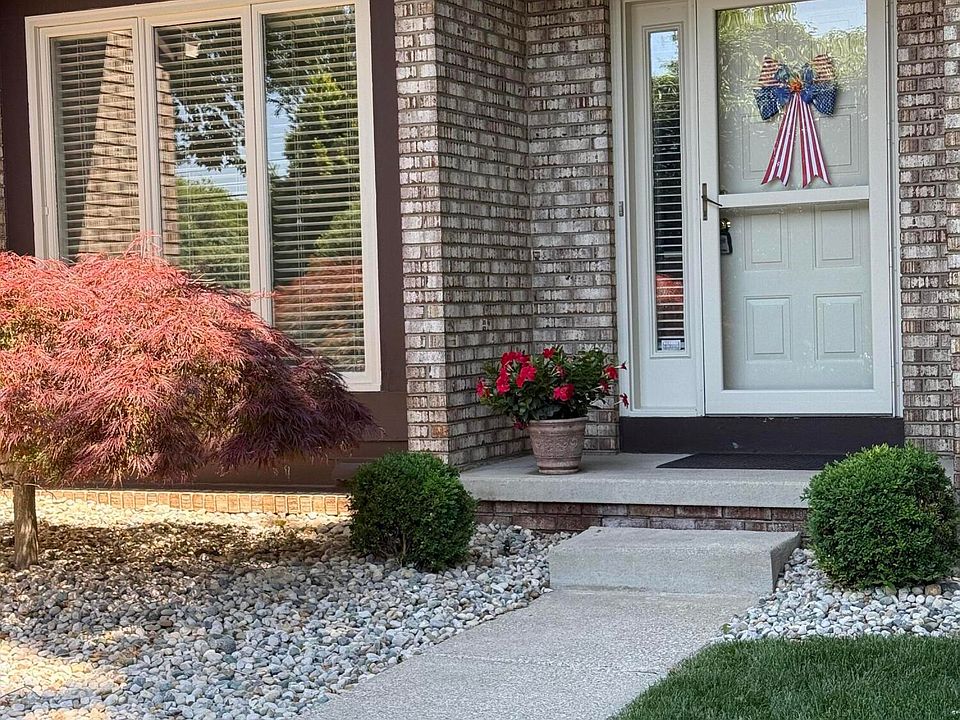 1st image of 10268 Ford Rd #22