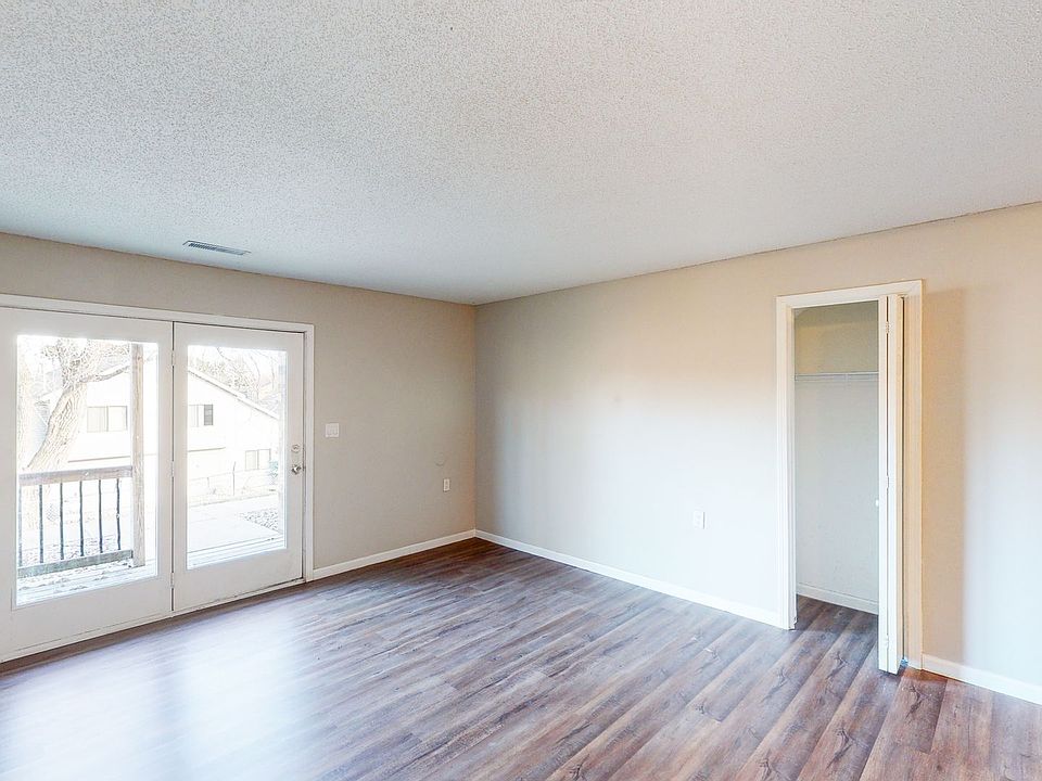 East Village Condominiums Apartment Rentals Spirit Lake, IA Zillow