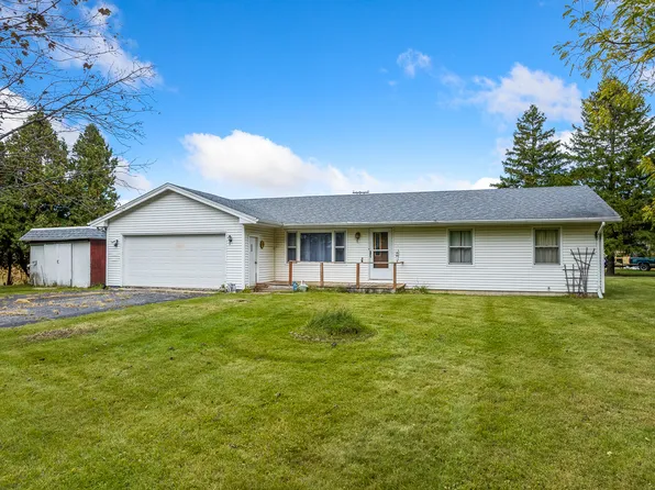 6187 N Knoll Rd, Monroe Center, IL 61052