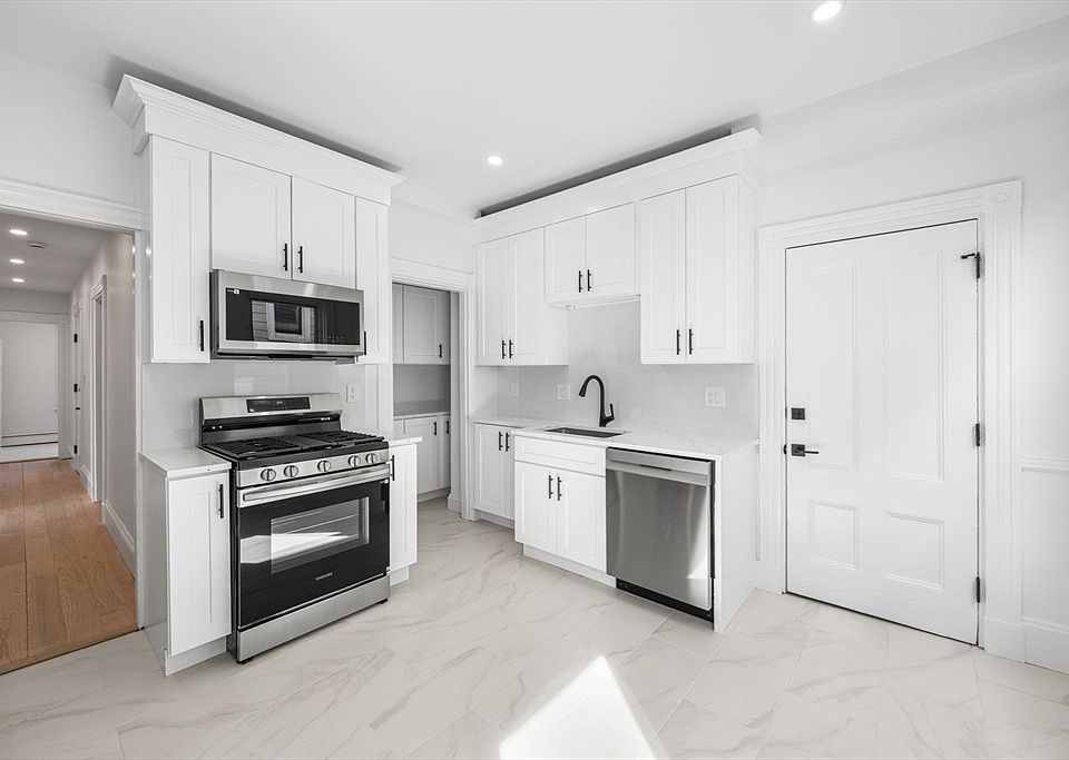 1st image of 66 6th St #2