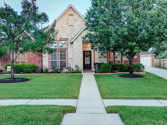 2nd image of 21707 Honeysuckle Grove Ln