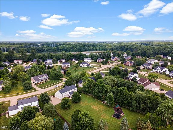 3rd image of 4712 Churchill Dr