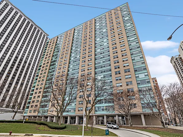 3180 N Lake Shore Dr APT 8C, Chicago, IL 60657