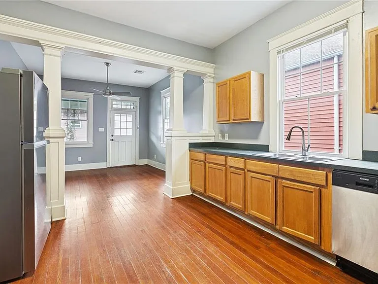 1705 Rousselin Dr — Photo 5