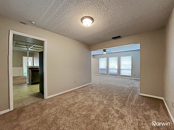 5th image of 107 Lyndhurst Dr