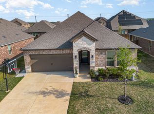 10817 Klondike Ln, Aubrey, TX 76227
