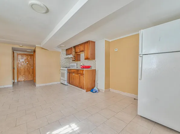 1270 Ovington Avenue image 11 of 20