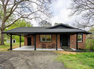 80 E Howard St, Kingston, GA 30145
