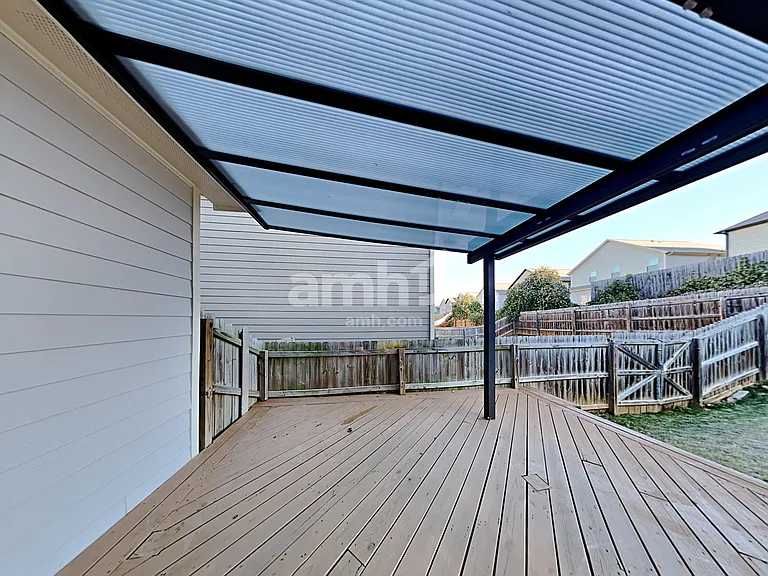 977 Grenier Ter — Photo 21