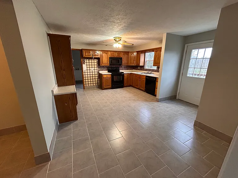 104 Lilac Dr #A — Photo 11