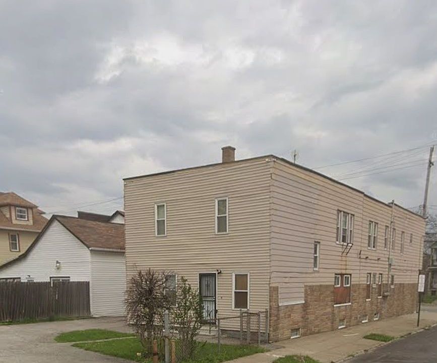 2nd image of 3900-02 E 131st St