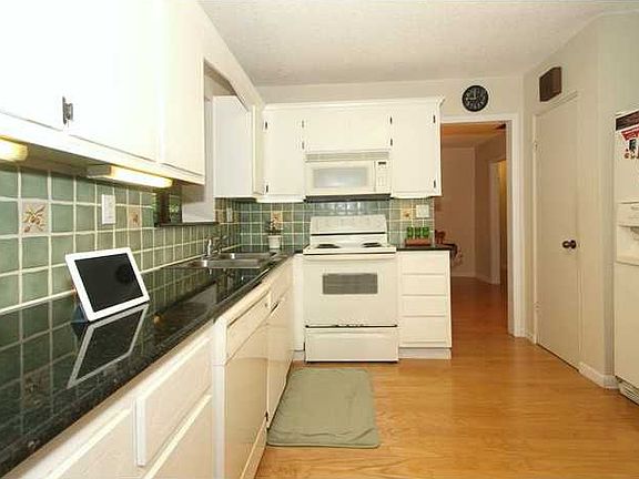 2nd image of 16604 SW 93rd Ct