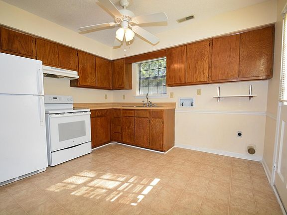 2nd image of 105 Archdale Dr