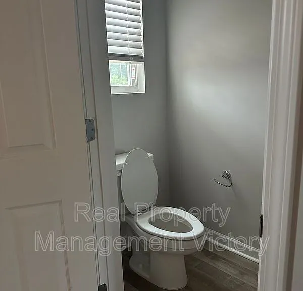 134 Marina Dr — Photo 4