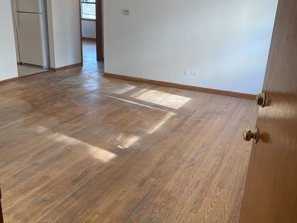 1st image of 5223 N Reserve Ave Unit 2