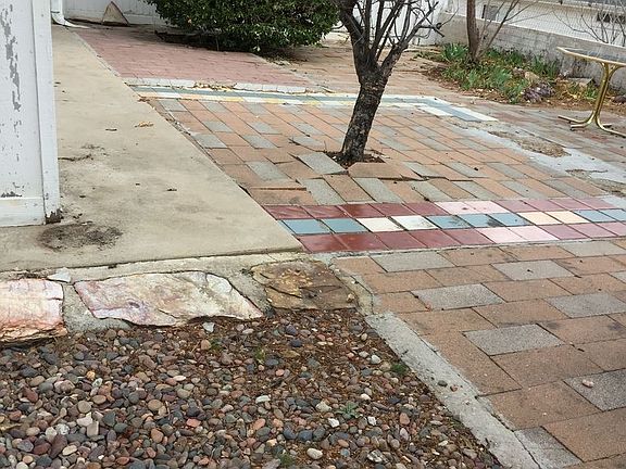 2nd image of 1951 N Emerald Dr
