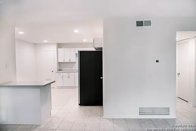 1379 Oblate Dr — Photo 16