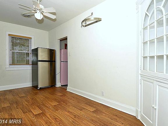 5th image of 719 Melrose St