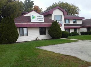 5111 Green Valley Rd, Oshkosh, WI 54904