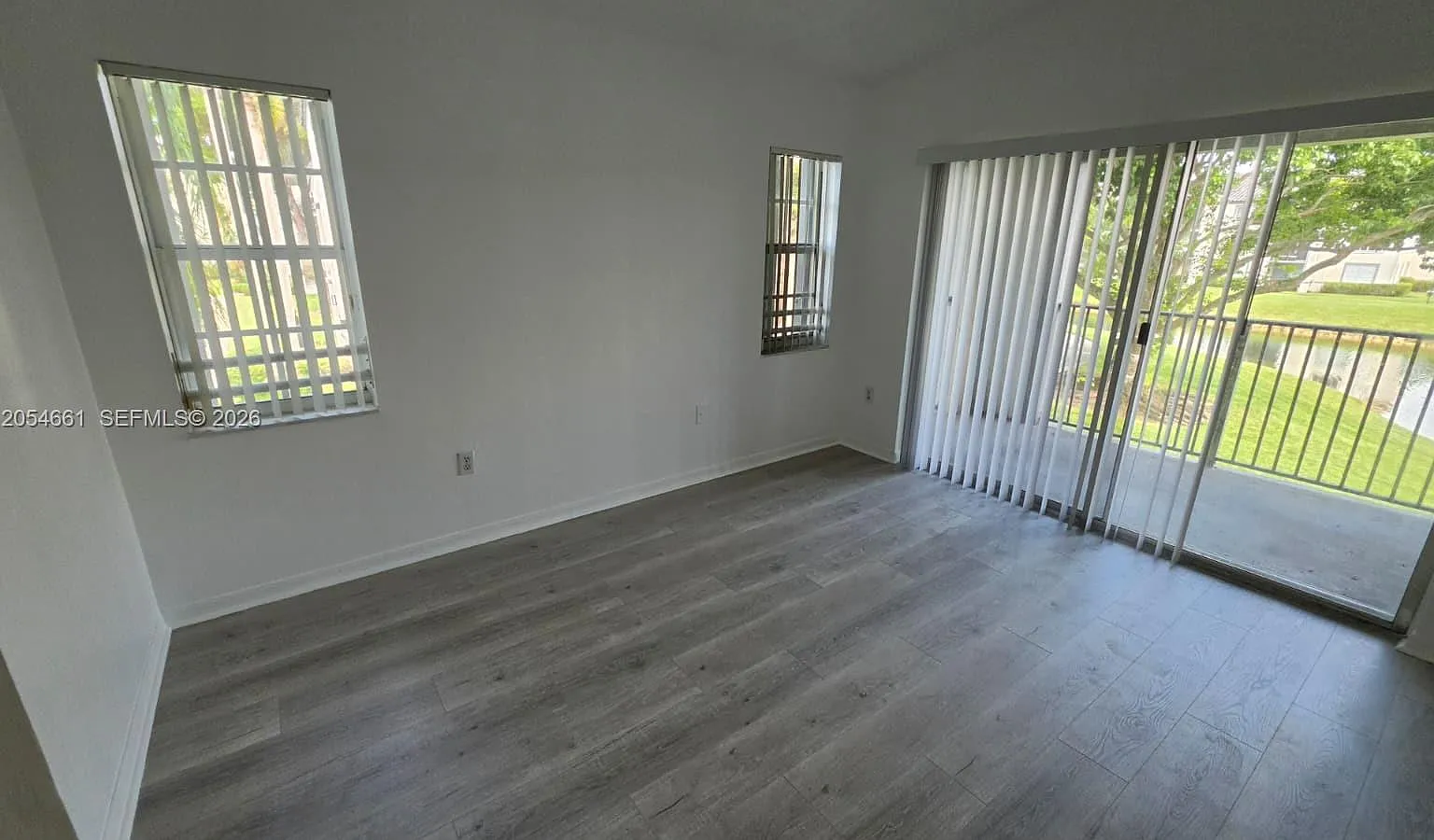 Enclave At Doral Condo No — Photo 2
