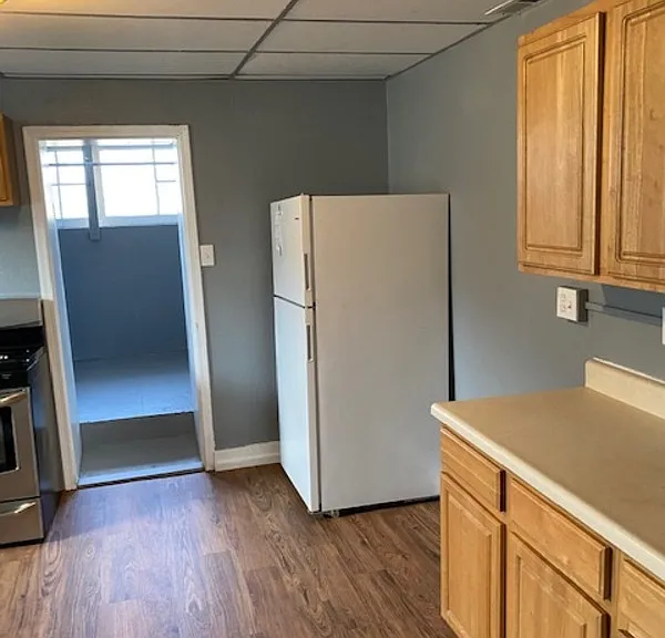 511 Abend St #B — Photo 4