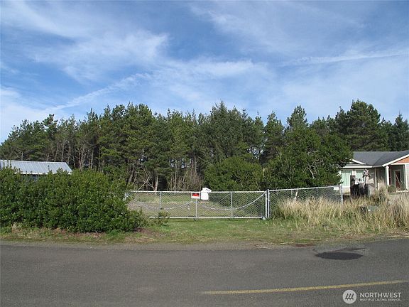 3rd image of 603 357th Street
