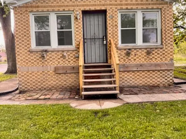 4388 Massachusetts St, Gary, IN 46409