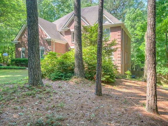 4th image of 4743 Dunwoody Club Dr