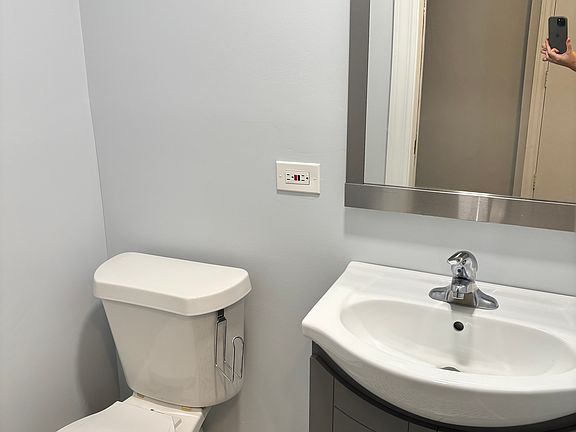 5th image of 6851 W Gunnison St #1