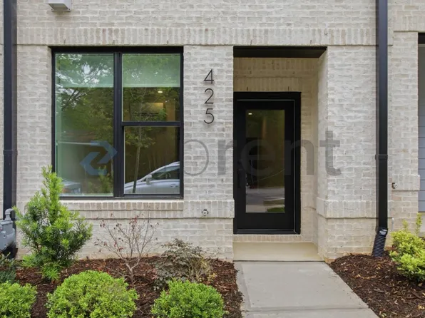 425 S Walker St, Cary, NC 27511