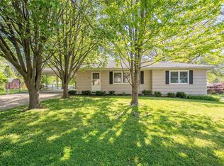922 Albany Ct, Saint Louis, MO 63119